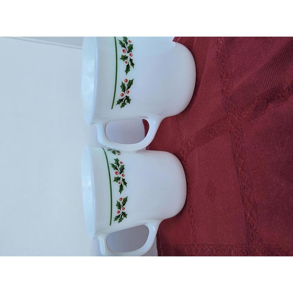 Vintage Corning Ware Holly Berry Mugs Limited 1986 1987 Release Set of 4 - Picture 7 of 9